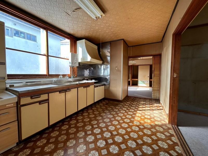 愛国東2丁目　二世帯 内観