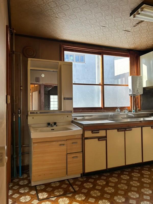 愛国東2丁目　二世帯 内観