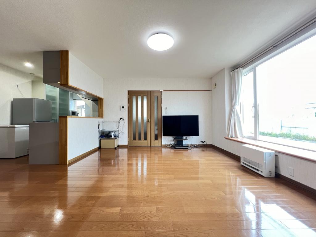 愛国西４丁目　中古戸建 内観