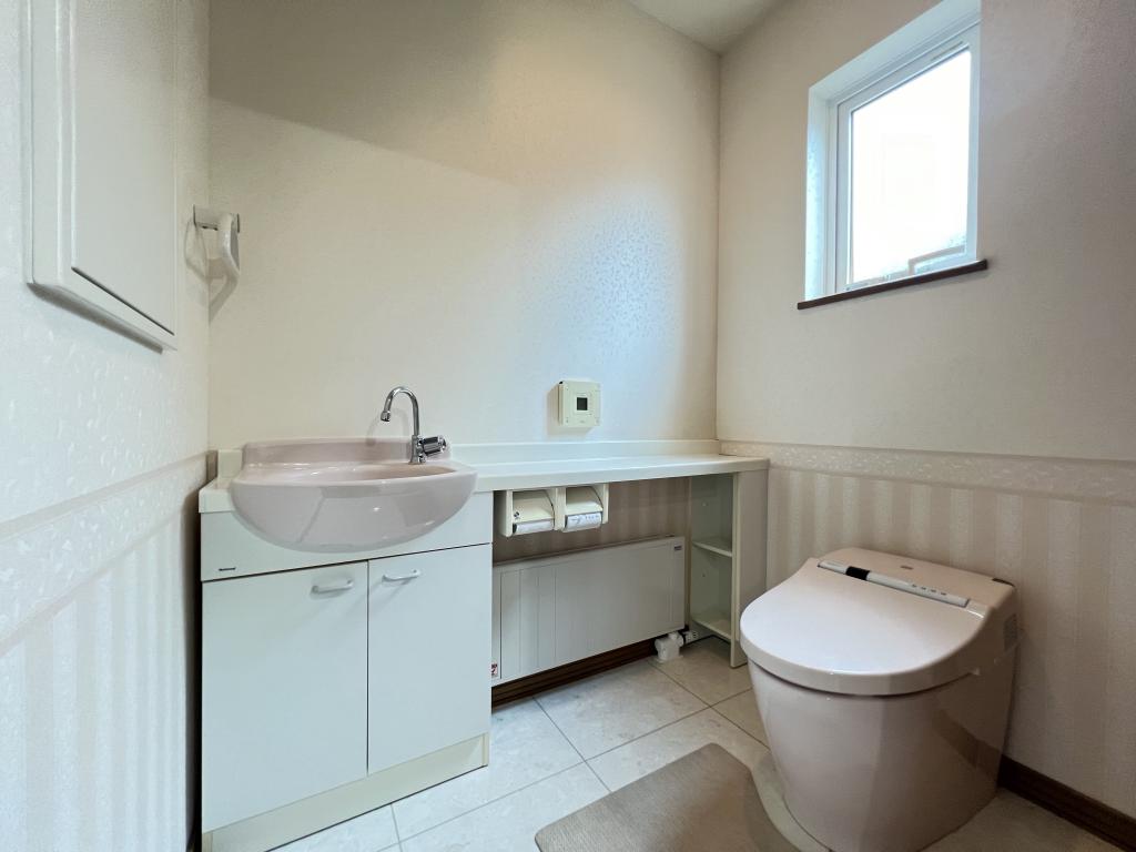 愛国西４丁目　中古戸建 内観