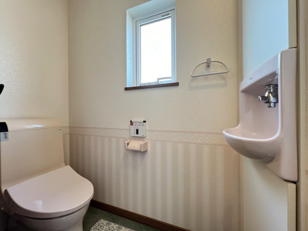 愛国西４丁目　中古戸建 内観