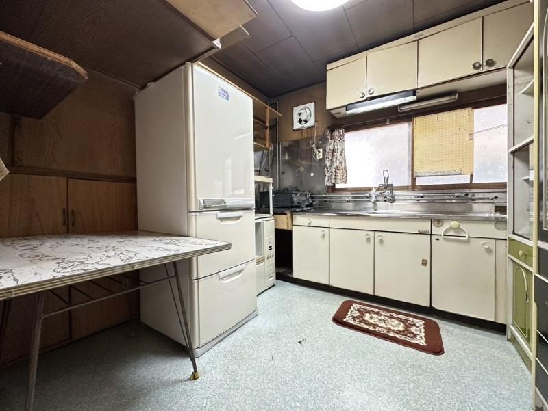 釧路市愛国西３丁目　中古戸建 内観