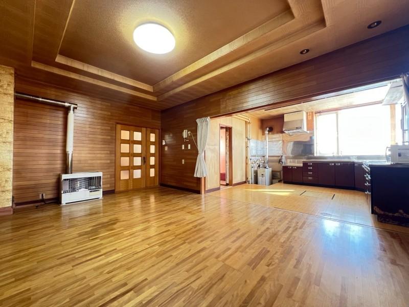 釧路市昭和北２丁目　中古戸建 内観