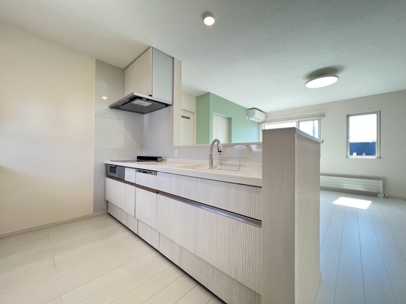 釧路市松浦町　築浅中古戸建 内観