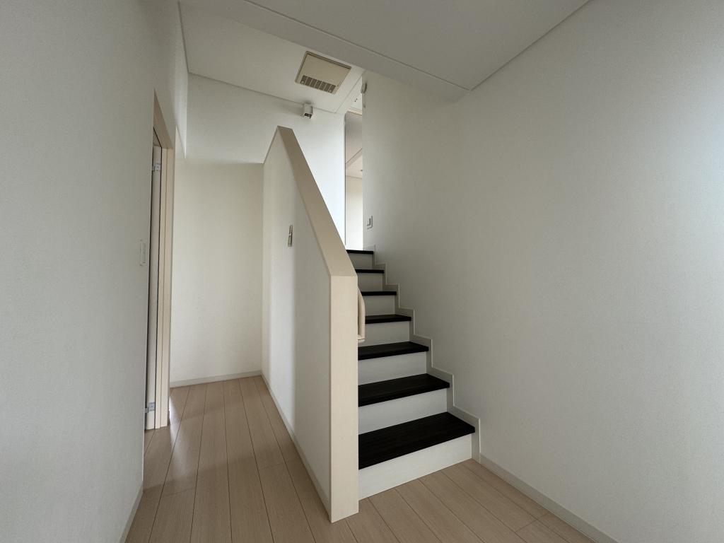 鳥取北9丁目【ミサワホーム施工】中古戸建 内観