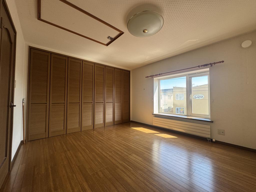 文苑4丁目　二世帯中古戸建 内観