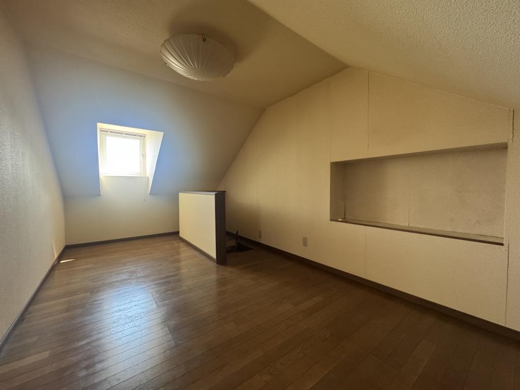 文苑4丁目　二世帯中古戸建 内観