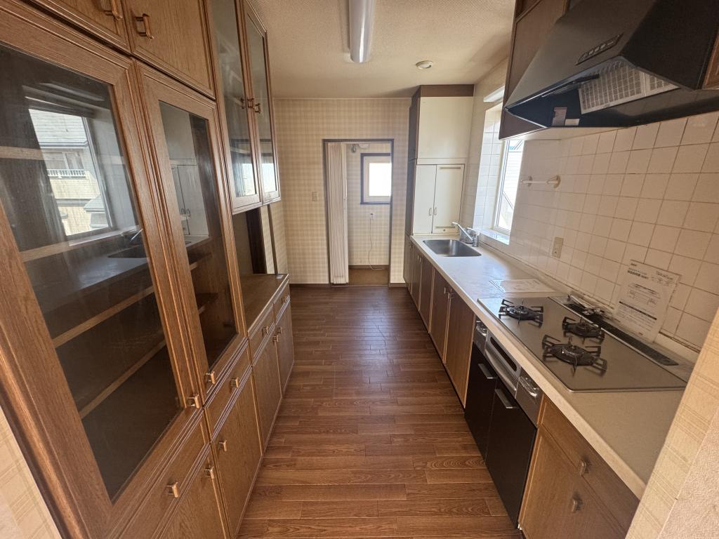 文苑4丁目　二世帯中古戸建 内観