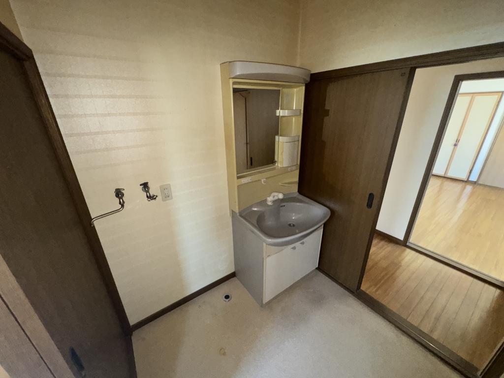 文苑4丁目　二世帯中古戸建 内観