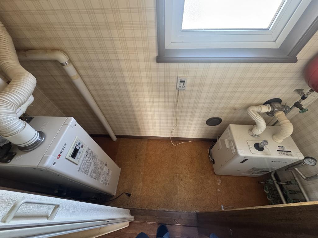 文苑4丁目　二世帯中古戸建 内観