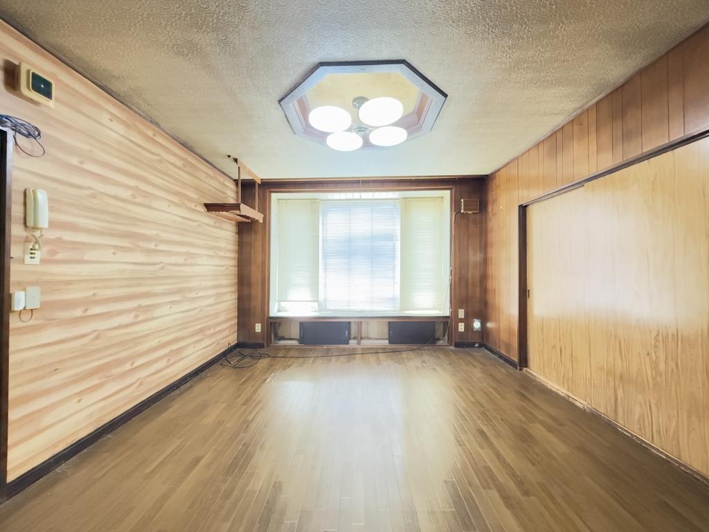 緑ヶ岡６丁目　中古戸建 内観