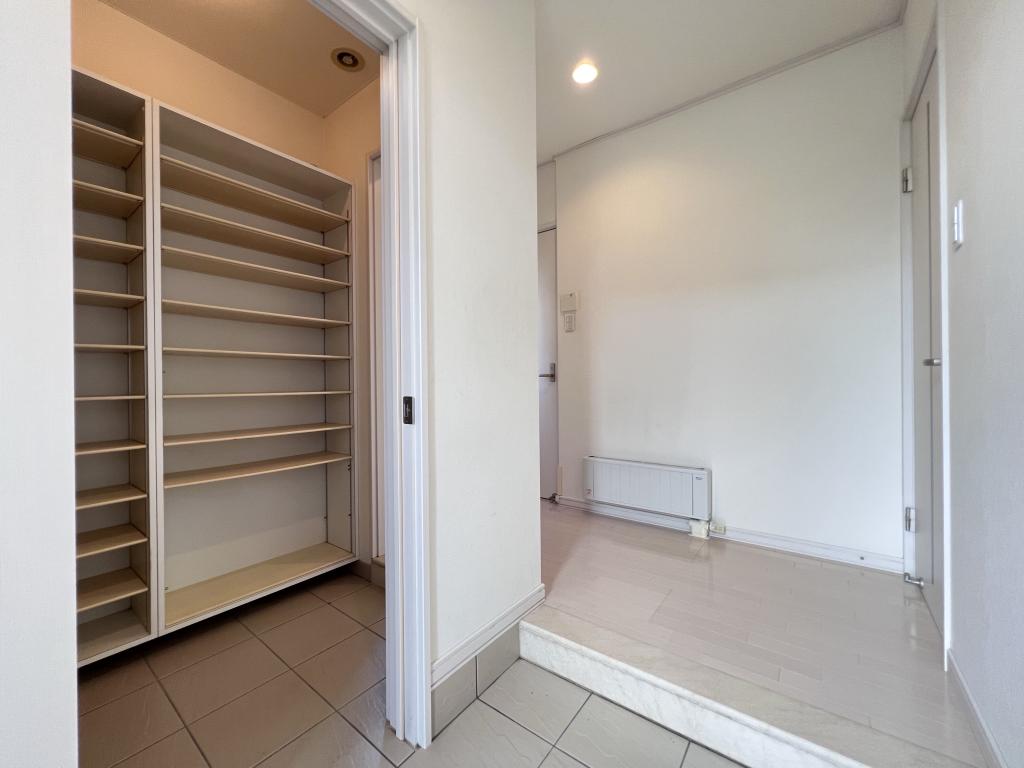 釧路市愛国東2丁目　中古戸建  内観