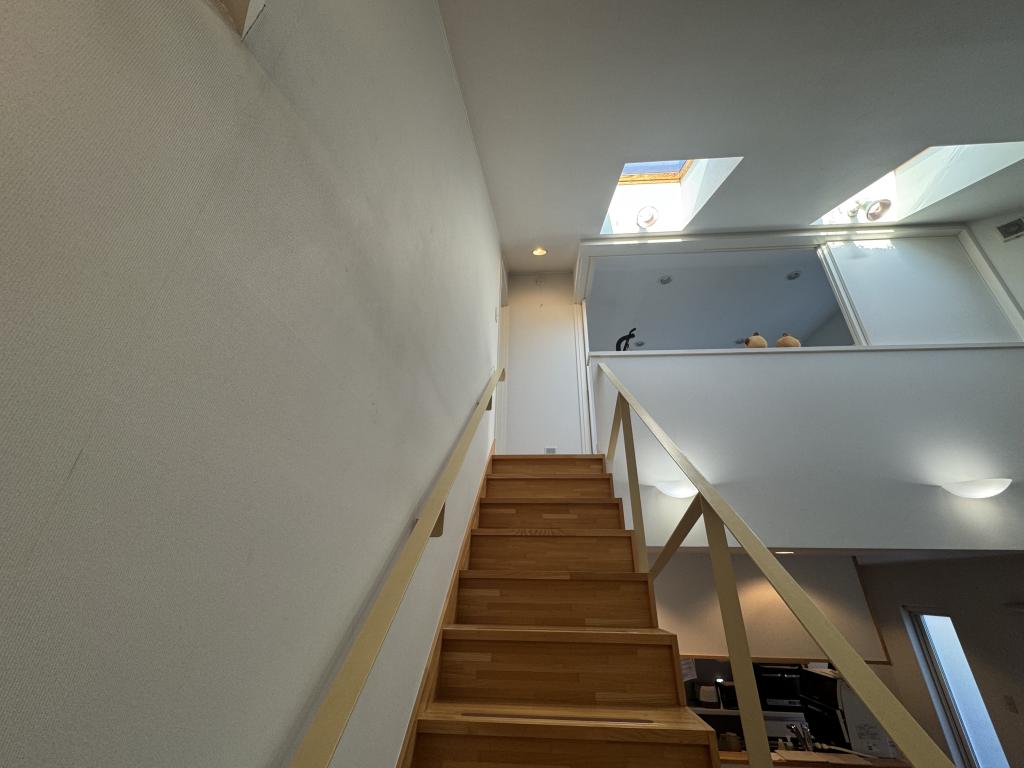 暁町　中古戸建 内観