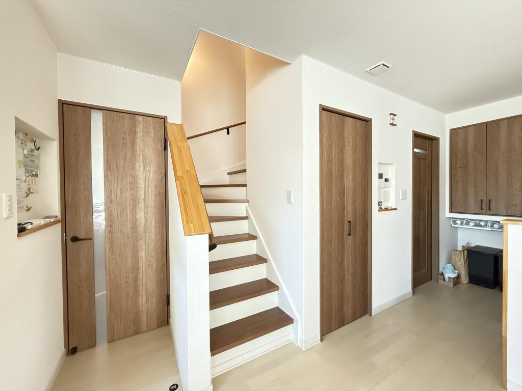 釧路市春採４丁目　中古戸建 内観