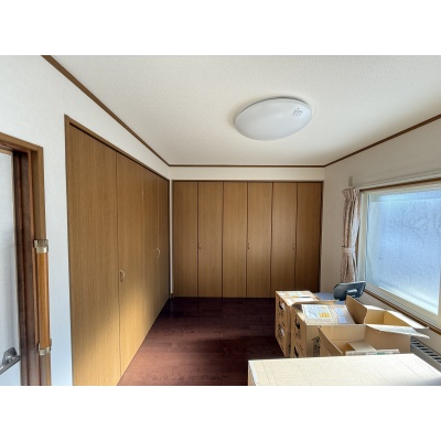 釧路市武佐２丁目　２世帯型中古戸建 内観