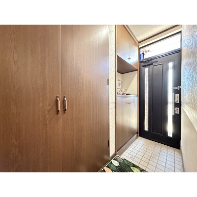 釧路市武佐２丁目　２世帯型中古戸建 内観