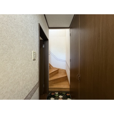 釧路市武佐２丁目　２世帯型中古戸建 内観