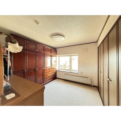 釧路市武佐２丁目　２世帯型中古戸建 内観