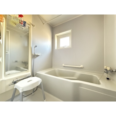 釧路市武佐２丁目　２世帯型中古戸建 内観