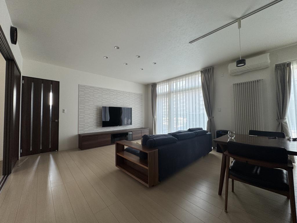 川端町　中古戸建 内観