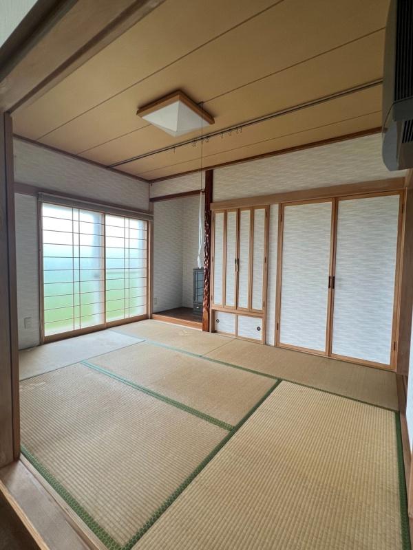 音別町共栄１丁目　中古戸建 内観