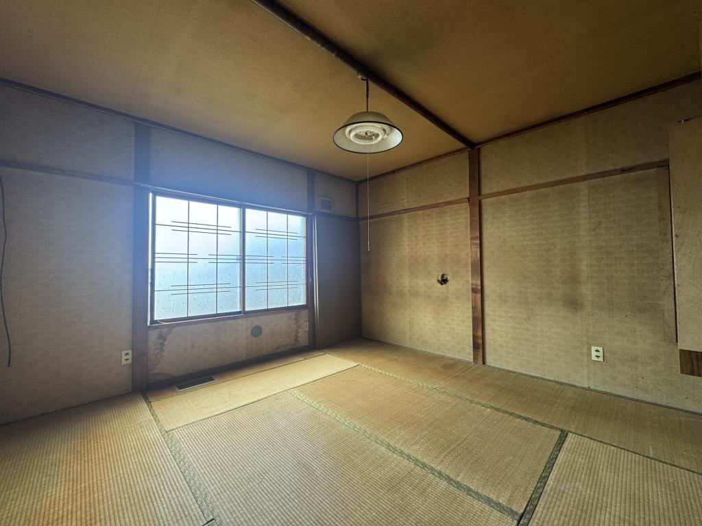 桜ケ岡6丁目　中古戸建 内観