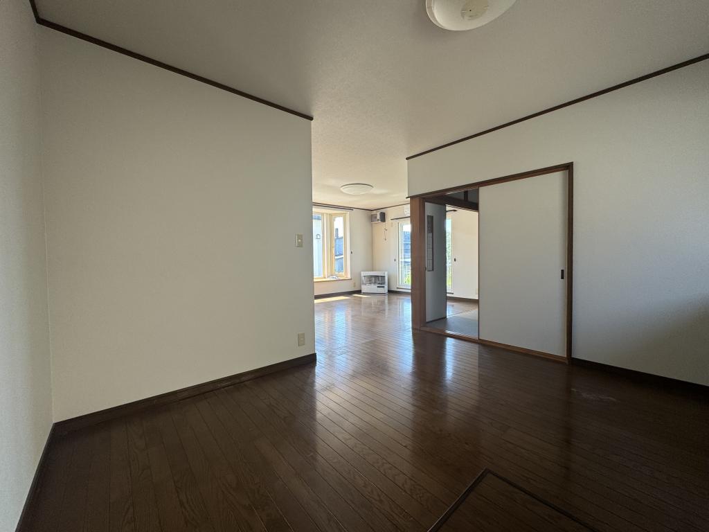 桜ケ岡7丁目　中古戸建 内観