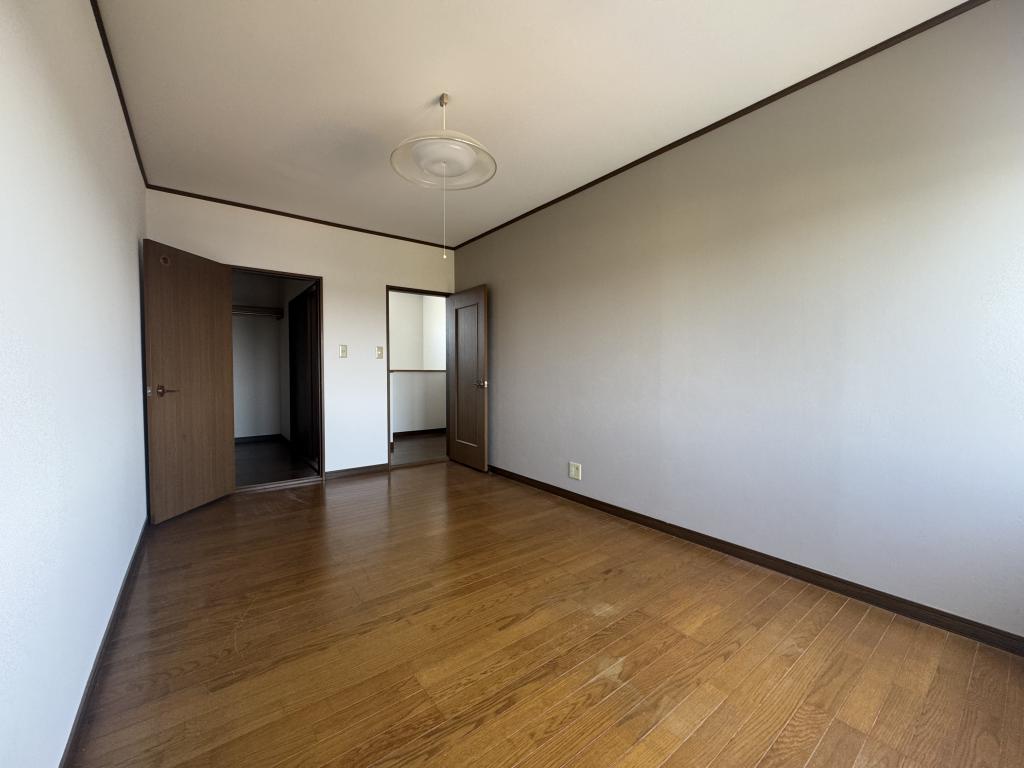 桜ケ岡7丁目　中古戸建 内観