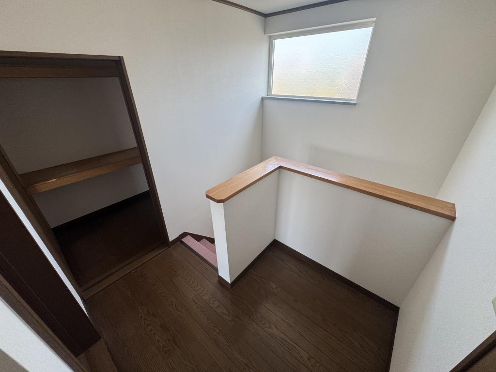 桜ケ岡7丁目　中古戸建 内観