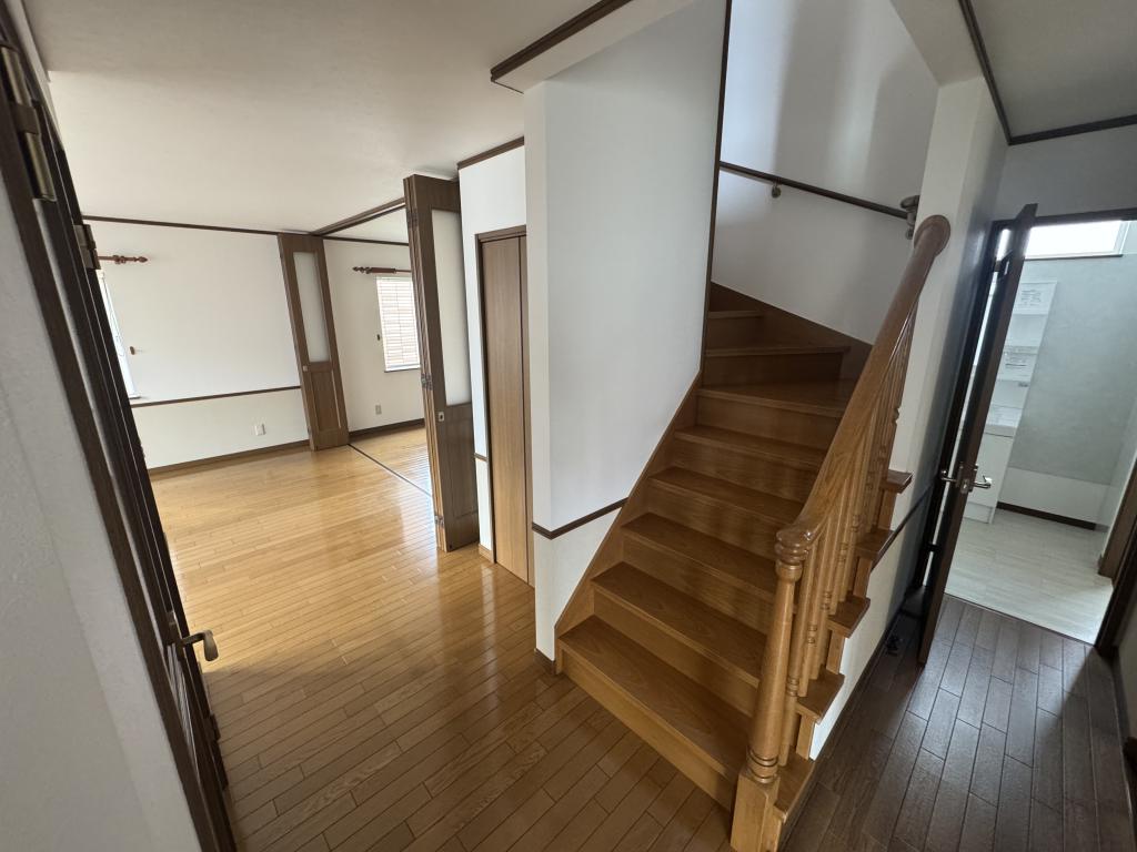 文苑2丁目　中古戸建 内観